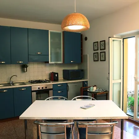 Di Anna Apartmán *